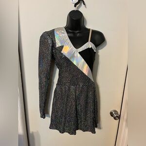 A Wish Come True Dance Costume. Silver & black, one sleeve, Sz MA
